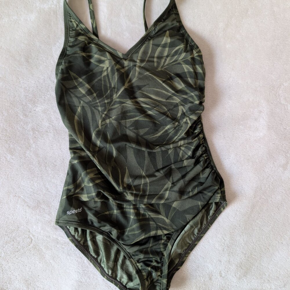 3/$30 Speedo green leaf print one piece swimsuit